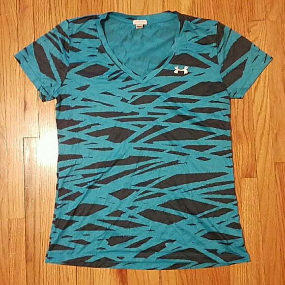 Under Armour Tops - Under Armour V-Neck T-shirt